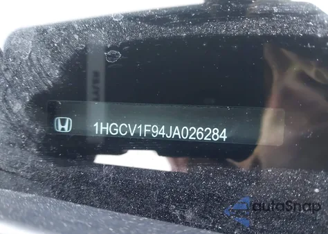 2018 Honda Accord Touring z USA, uszkodzony, nr VIN 1HGCV1F94JA026284